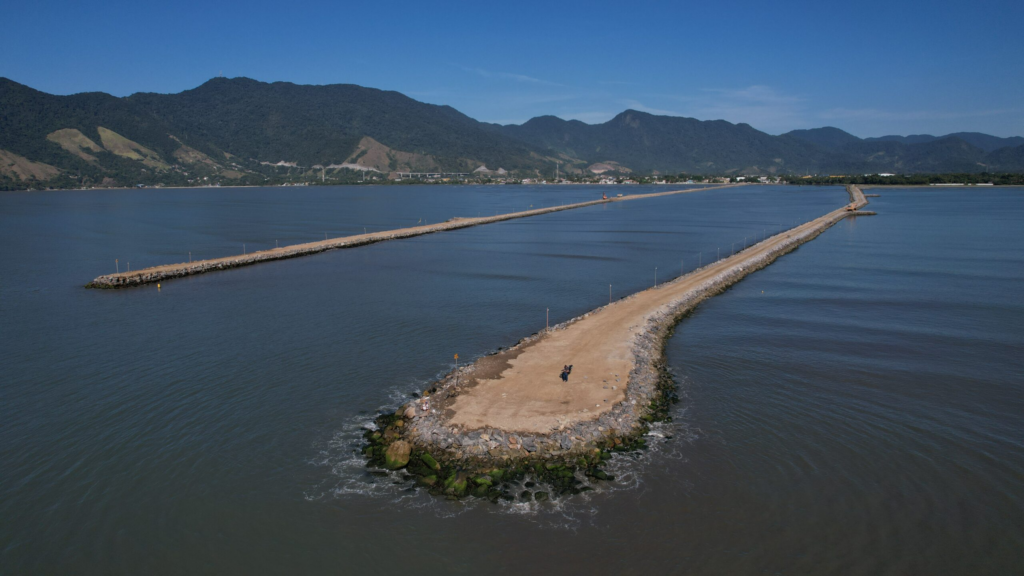 Prefeito de Caraguatatuba Anula Inauguração do Molhe Norte por Irregularidades