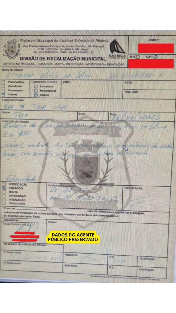 Moradores de Ilhabela denunciam ocupação irregular em área pública de preservação permanente com fotos, vídeos e anúncios de venda. Caso foi encaminhado ao Ministério Público.