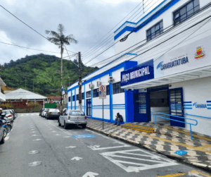 STF nega recurso e Prefeitura de Caraguatatuba exonera 186 cargos comissionados considerados inconstitucionais. Câmara aprova reestruturação.