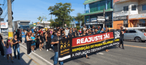 Servidores de São Sebastião mantêm paralisação e aprovam greve geral para junho após rejeitar proposta da prefeitura. Saiba os detalhes.