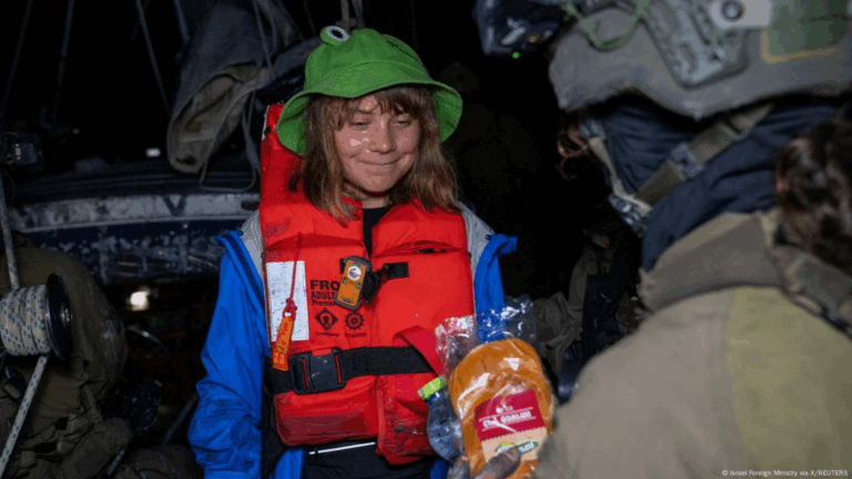 Israel intercepta barco com Greta Thunberg e brasileiro a bordo em missão humanitária para Gaza. Governo brasileiro cobra libertação dos ativistas.