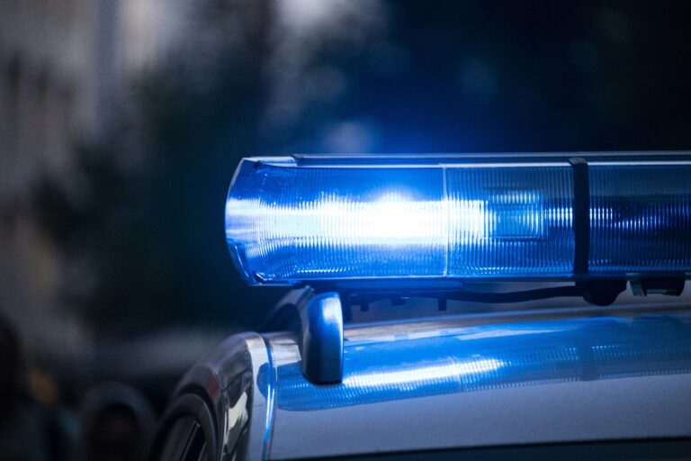 Homem de 29 anos é morto a tiros em Ubatuba, no bairro Parque Guarani. Polícia investiga o caso como homicídio e busca imagens e testemunhas.